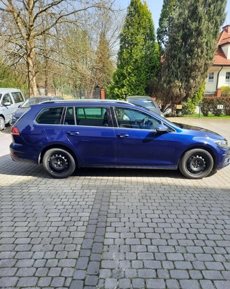 Volkswagen Golf cena 65000 przebieg: 182000, rok produkcji 2019 z Warszawa małe 56